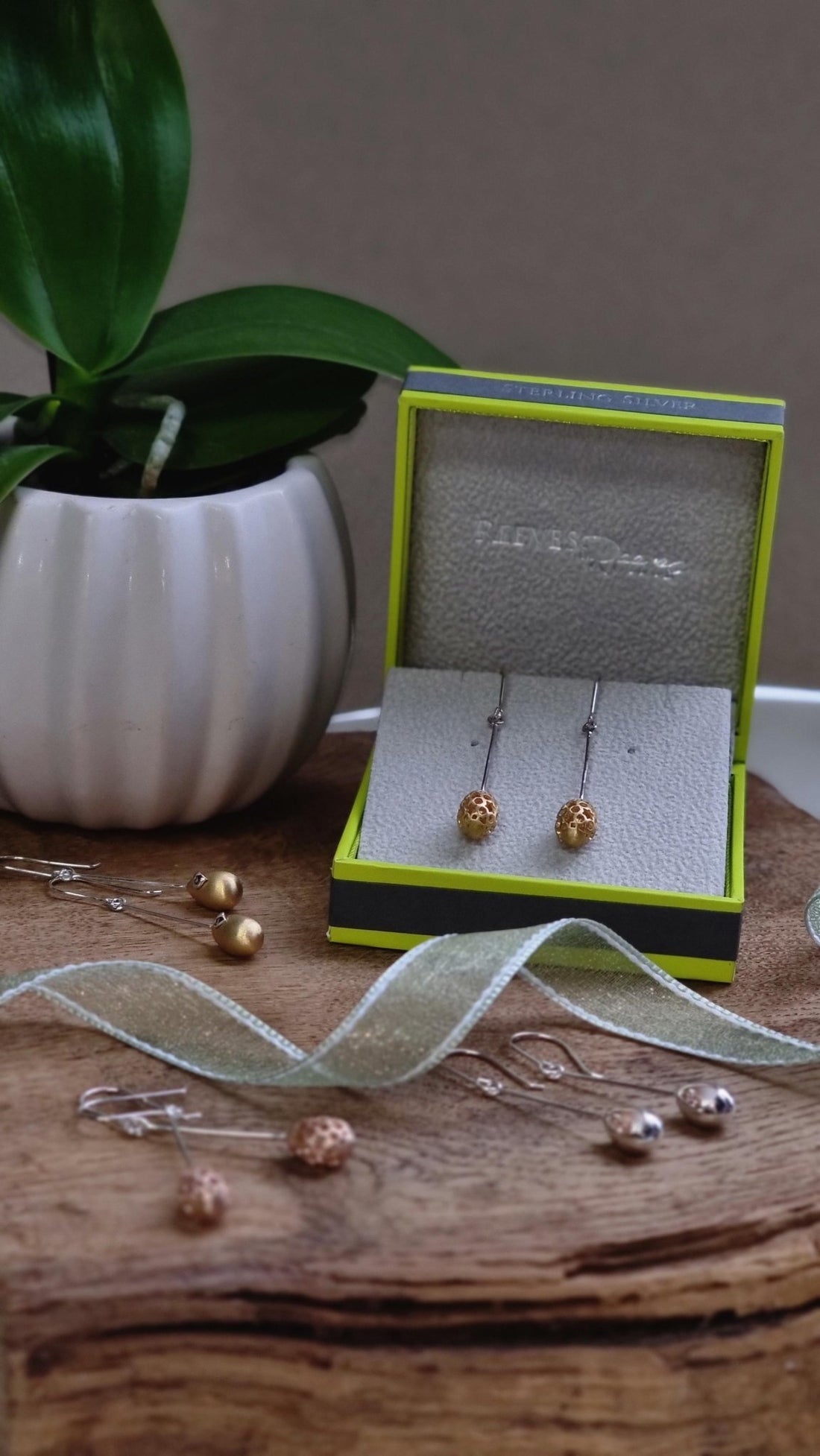 Easter: Celebrate the Season with Stunning Sterling Silver Jewellery - Reeves & Reeves