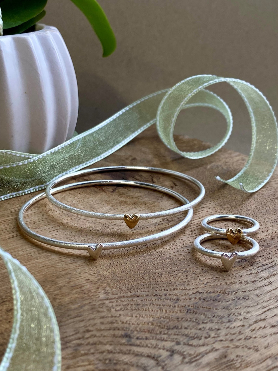 Jewellery Makes the Perfect Valentine's Gift - Reeves & Reeves