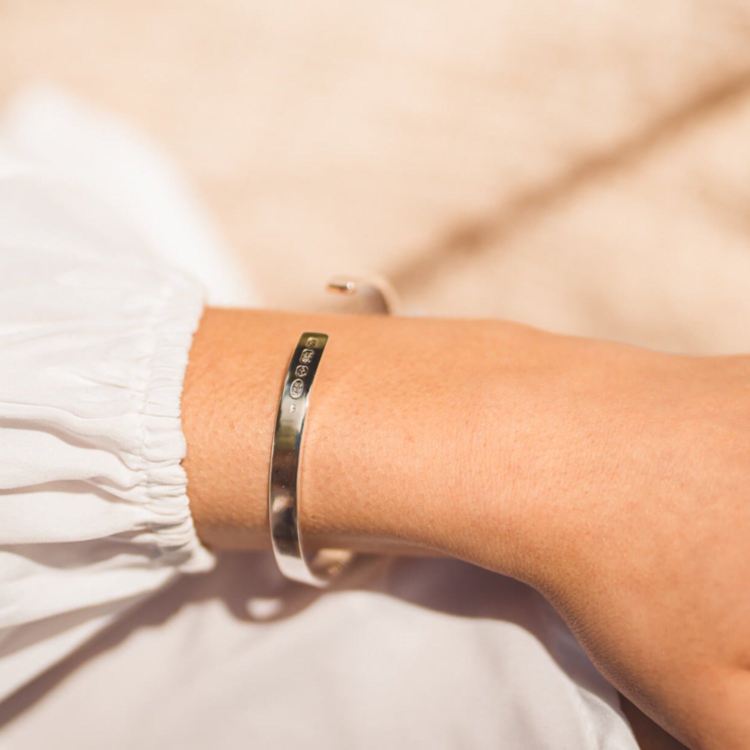 Classic High Shine Cuff Large - Reeves & Reeves