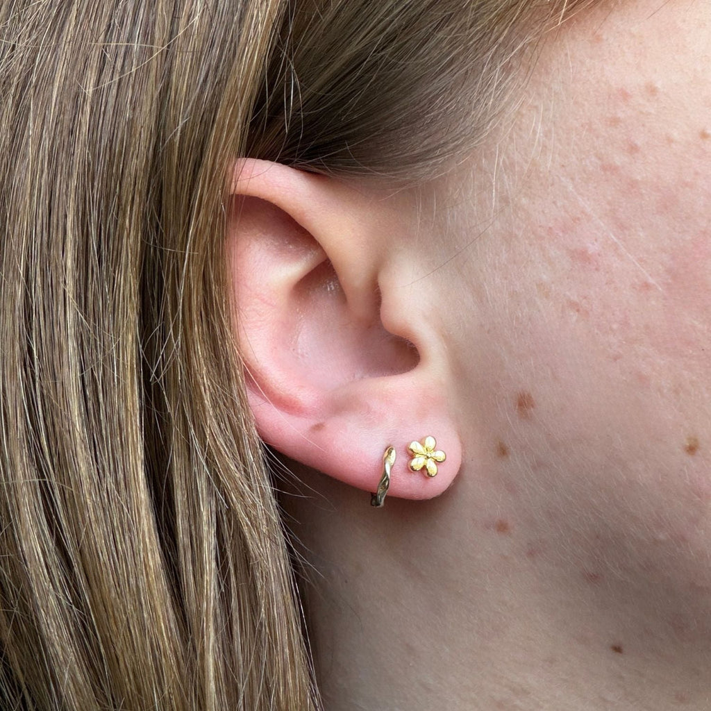 Daisy Chain Stud Earrings - Reeves & Reeves