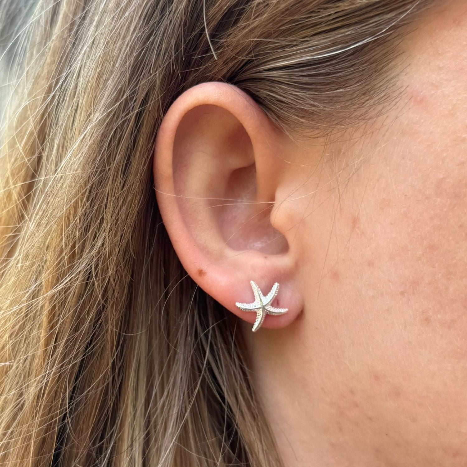 Pretty Starfish Stud Earrings - Reeves & Reeves