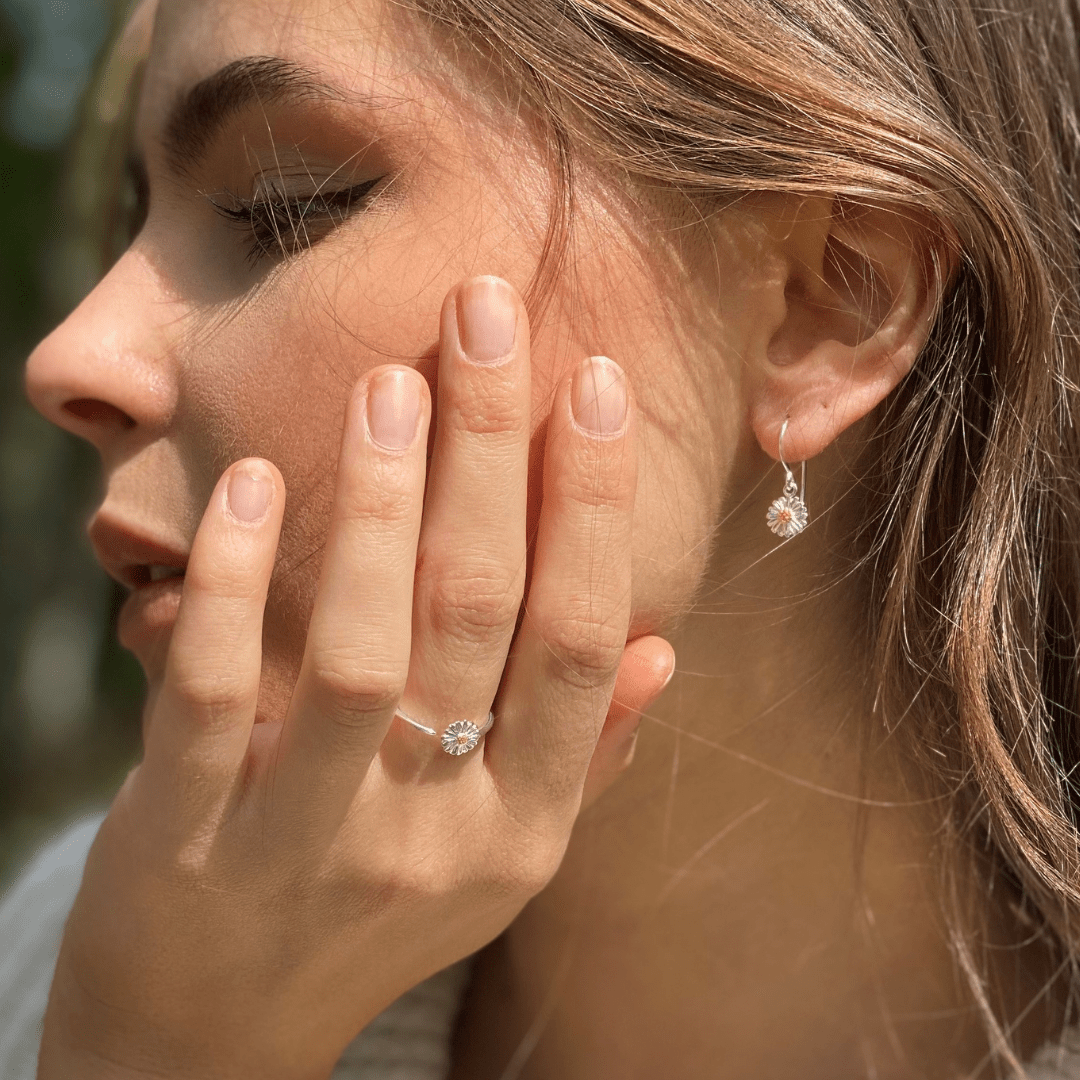 Sterling Silver Daisy Drop Earrings - Reeves & Reeves