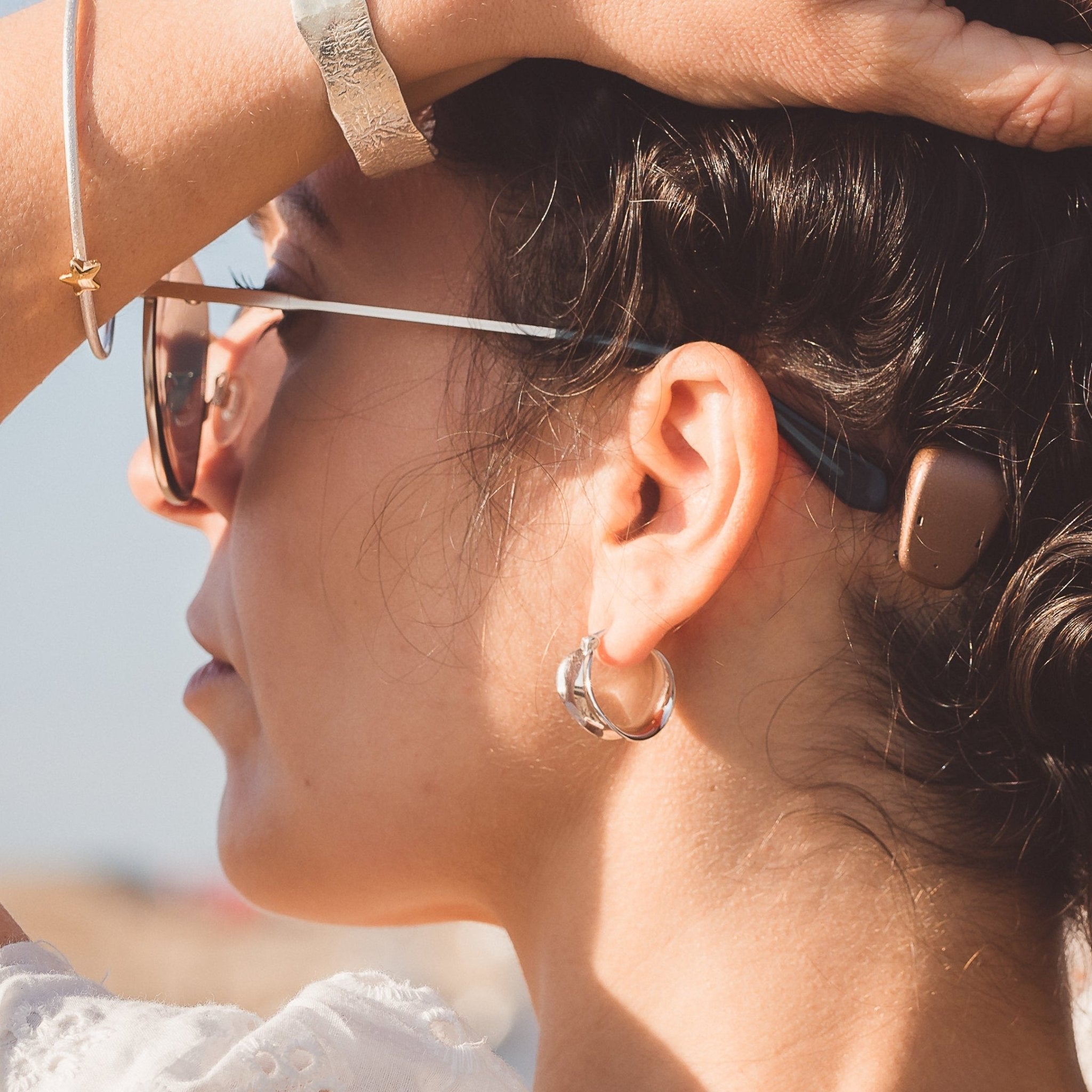 Wide Swoosh Hoop Earrings - Reeves & Reeves