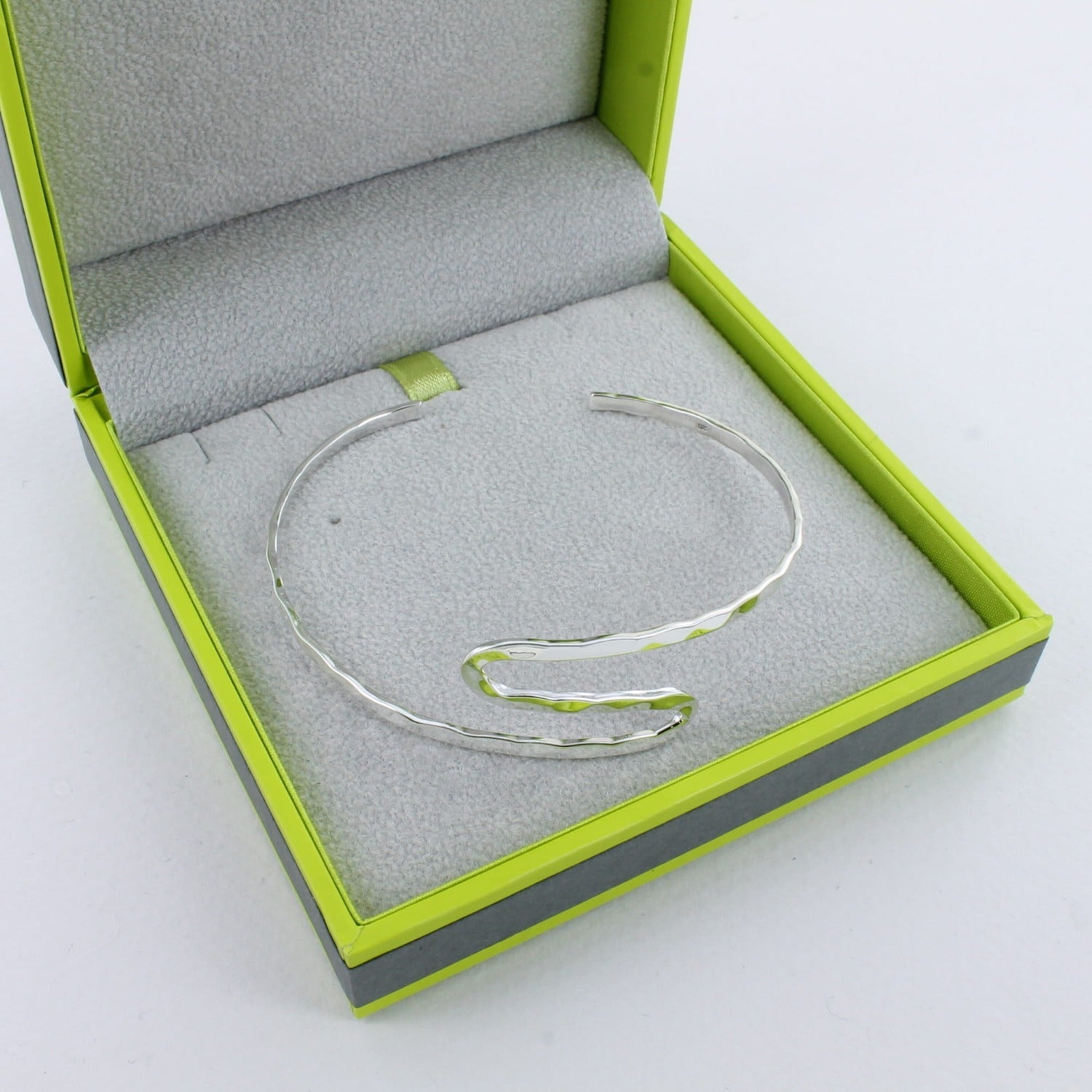 Zig Zag Cuff Bracelet - Reeves & Reeves